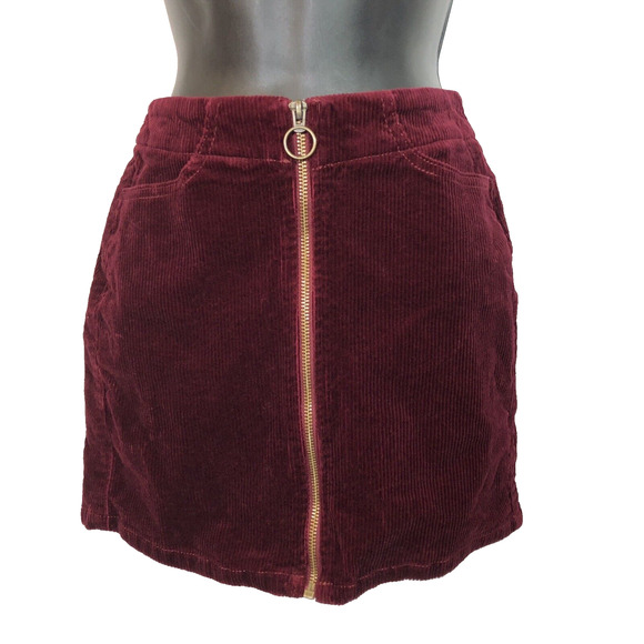 Mudd Red Corduroy Mini Skirt Front Zipper Juniors Size 1 FLX Stretch - Picture 1 of 7